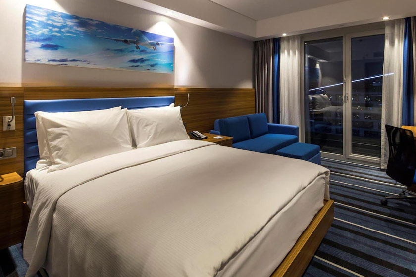 Hampton by Hilton Istanbul Kurtkoy Istanbul - King Room with Sofa and Balcony - Non-Smoking