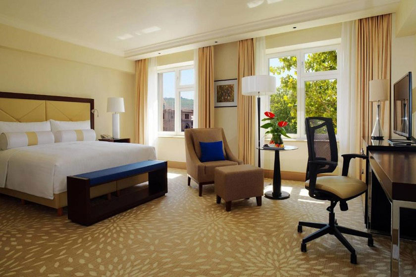 Armenia Marriott Hotel Yerevan - Superior Deluxe, Guest room, 1 King
