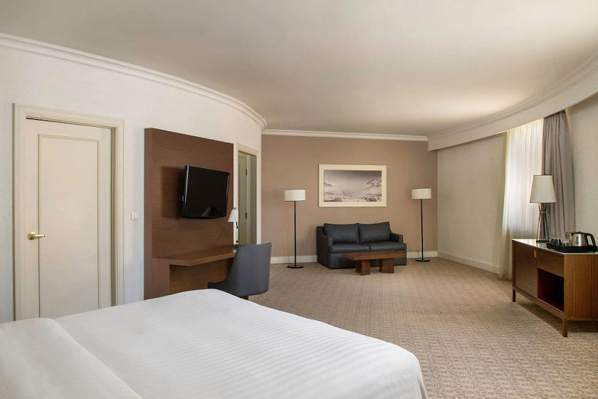 Armenia Marriott Hotel Yerevan - Executive Deluxe, Executive lounge access, Guest room, 1 King