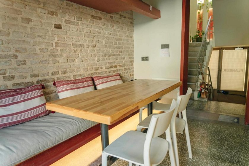 Flaneur Hostel Antalya - shared kitchen 