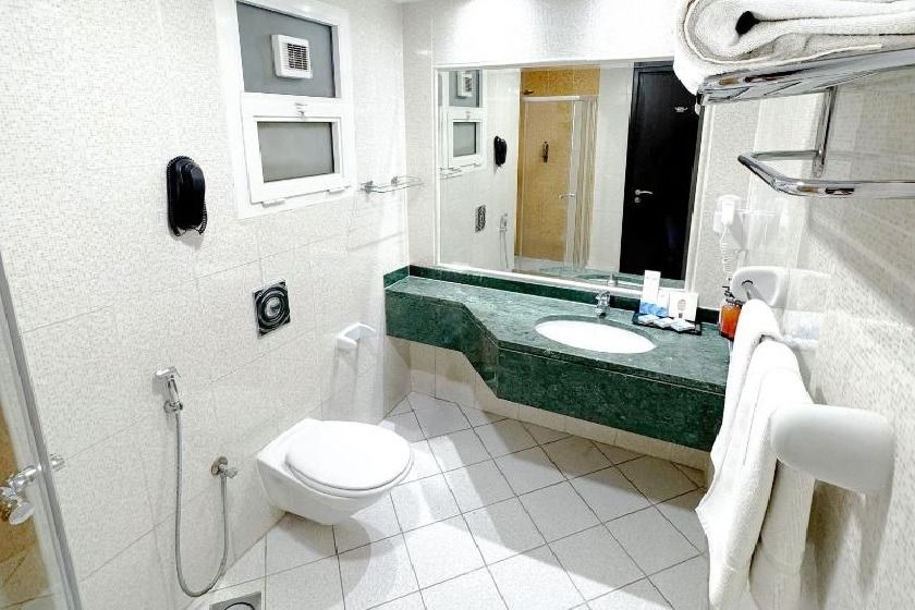 Emirates Grand Hotel Dubai - Deluxe King Room