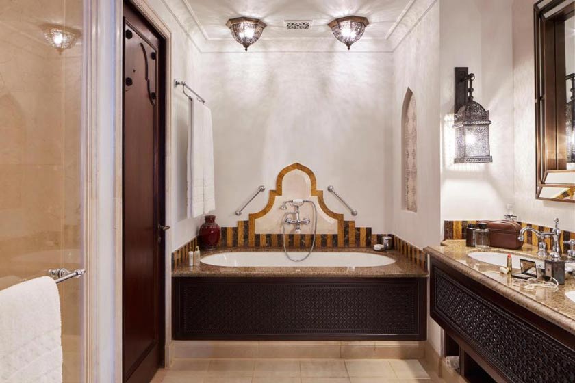 Jumeirah Al Qasr Dubai - Arabian Deluxe Room