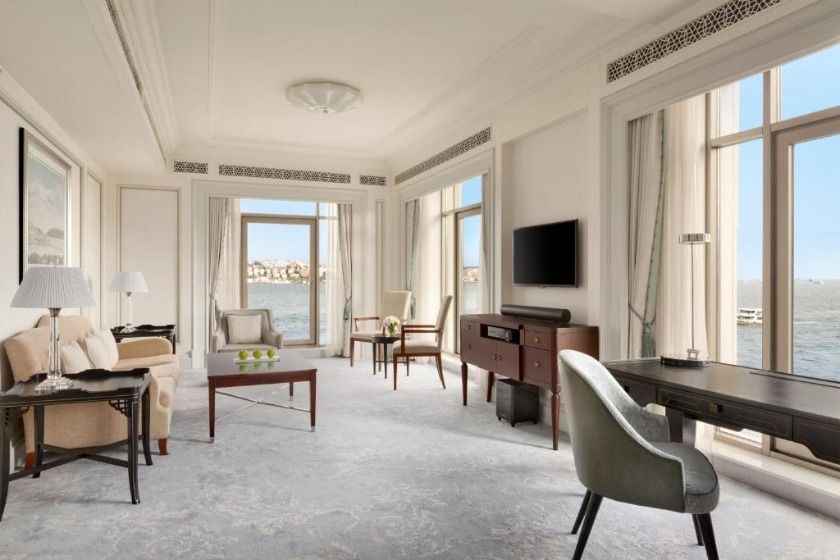 Shangri-La Bosphorus, Istanbul - Deluxe Bosphorus Suite with exclusive Horizon privileges