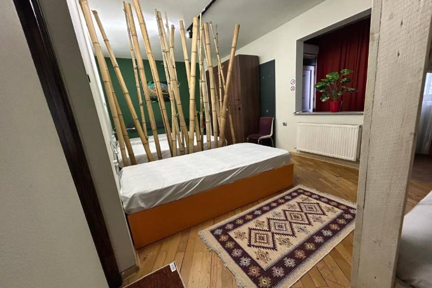 Porta Hostel - Single Bed in 5-Bed Male Dormitory Room