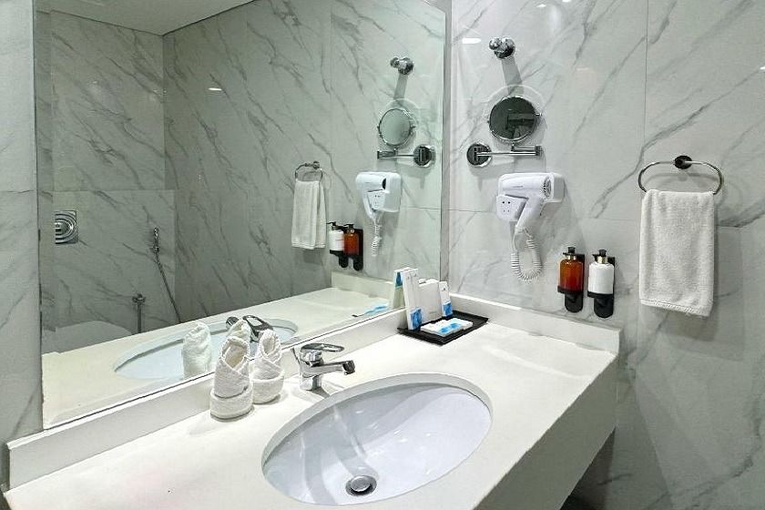 Emirates Grand Hotel Dubai - Club Room with Burj Khalifa View