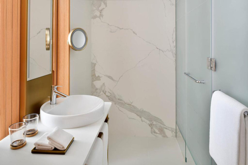 Vida Creek Harbour Dubai - City View Deluxe Room Twin