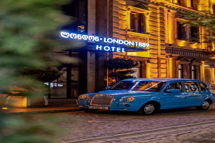 Hotel London 1889 & Casino -  facade