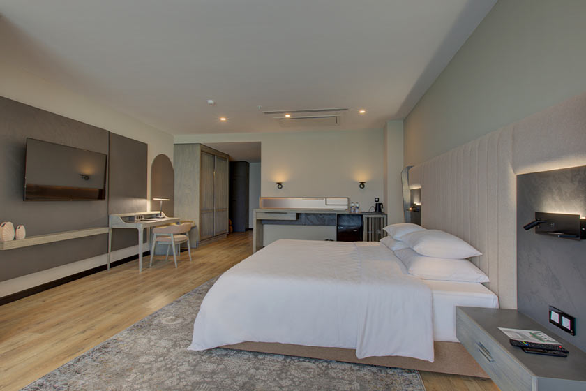 هتل آراز نوشهر - اتاق دبل دیلاکس دریا