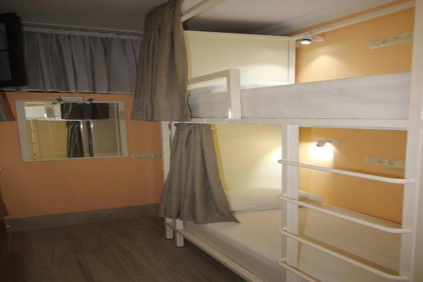 Hostel Jeal - Bunk Bed in Female Dormitory Room