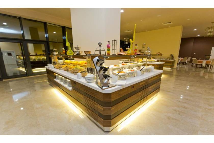 Euphoria Batumi Convention & Casino Hotel - restaurant