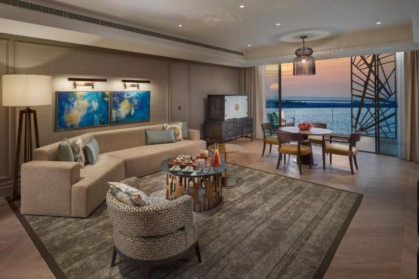 Mandarin Oriental Jumeira, Dubai - Premier Sea View Suite with Club Lounge Access