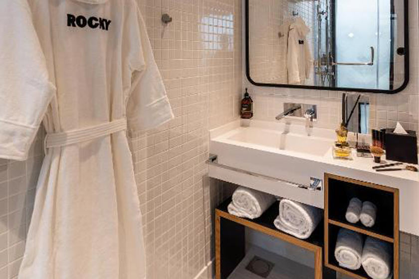 Studio One Hotel Dubai - Deluxe Double Room