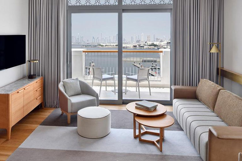 Vida Creek Harbour Dubai - Marina View Premier Suite Corner 