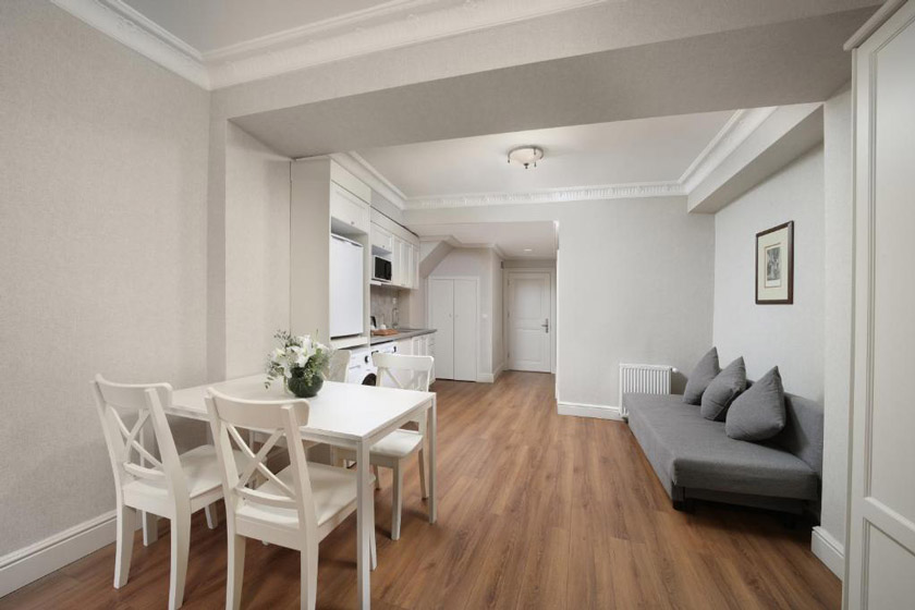 Meroddi La Porta Hotel Istanbul - Family Studio - Annex