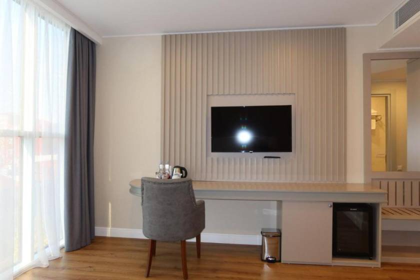 Era Palace Batumi - Standard King Room