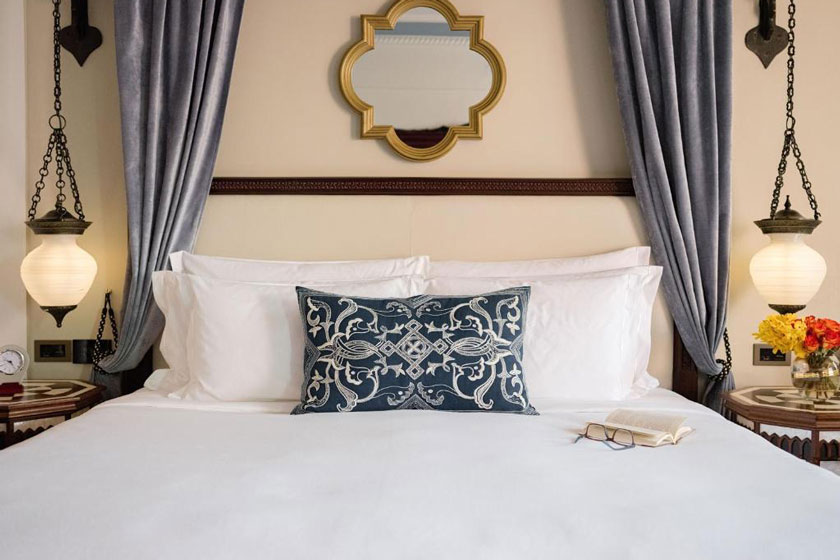 Jumeirah Al Qasr Dubai - Arabian Deluxe Room