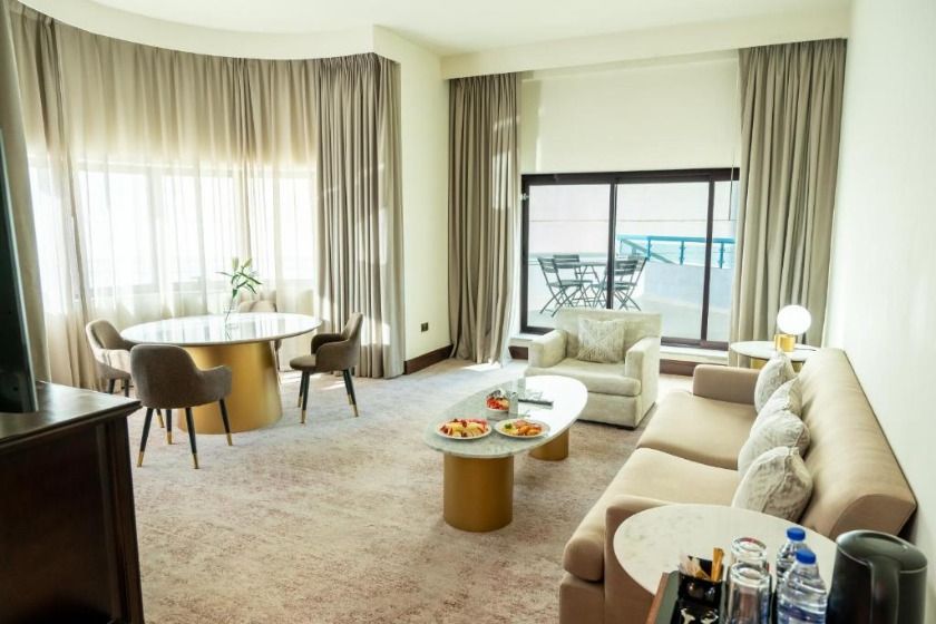 Majestic Cove Hotel Dubai - Junior Suite 