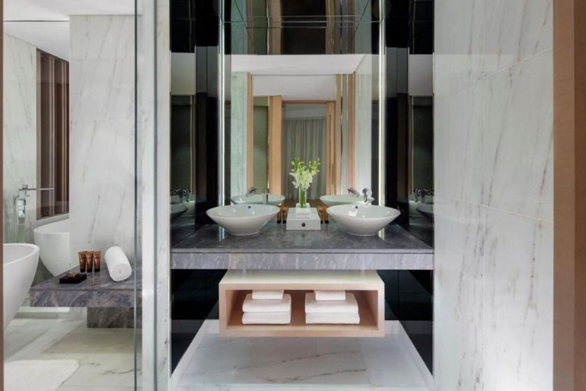 Paramount Hotel Dubai - Silver Screen Suite