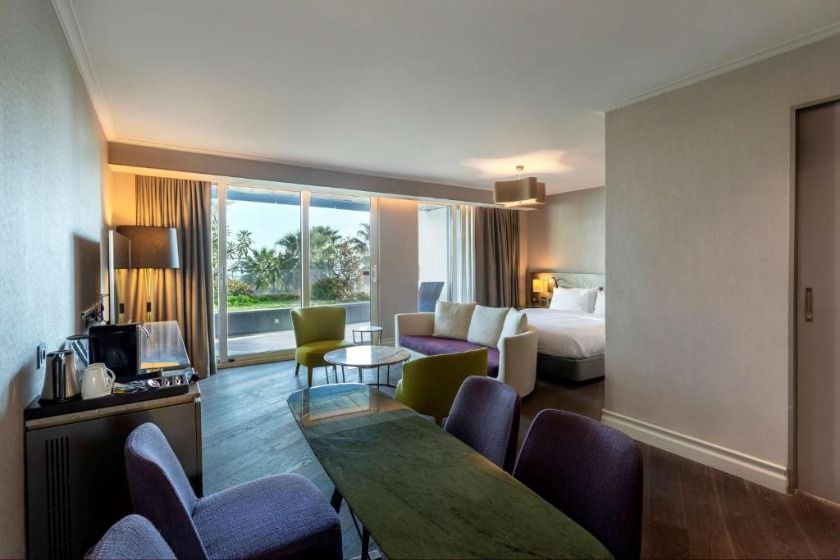 Radisson Blu Hotel Istanbul Ottomare Istanbul - Junior Suite with Balcony and Garden View