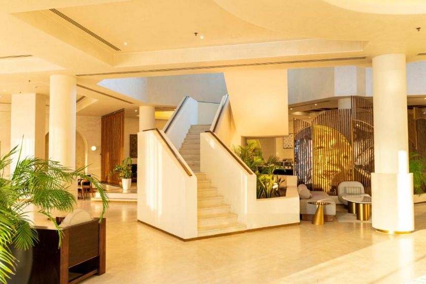 Majestic Cove Hotel Dubai - lobby