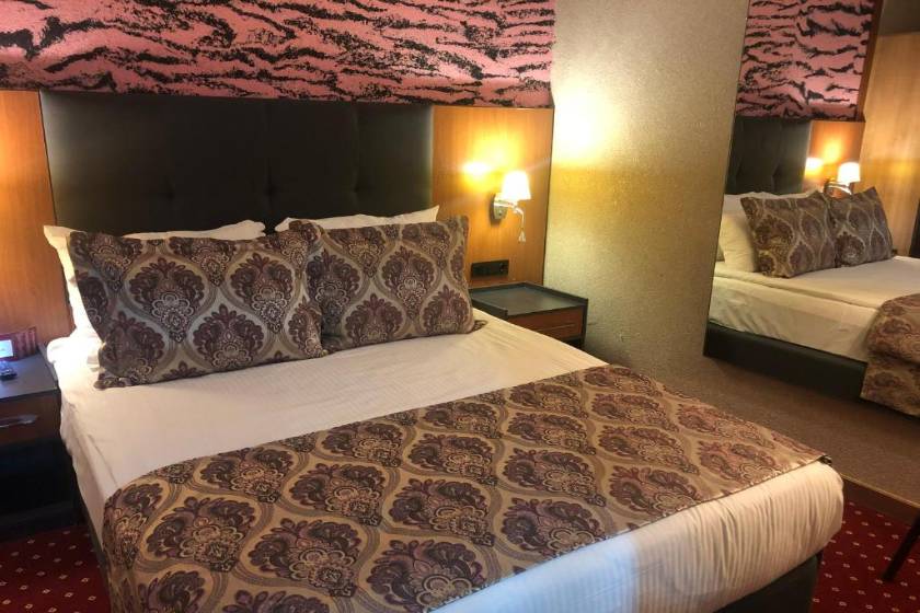 Euphoria Batumi Convention & Casino Hotel - Family Suite