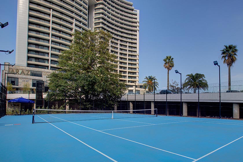 هتل آراز نوشهر - زمین تنیس