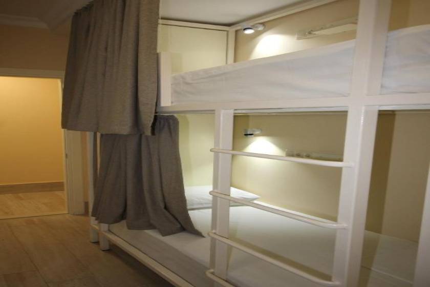 Hostel Jeal - Bunk Bed in Male Dormitory Room