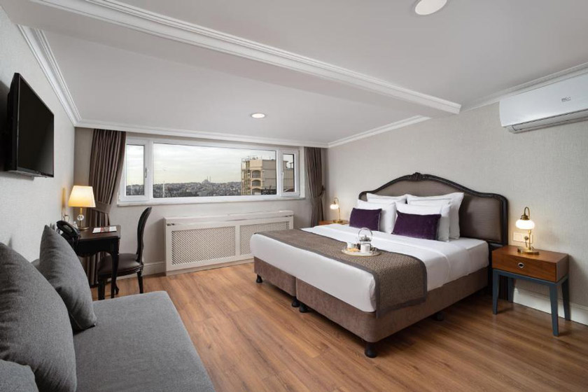 Meroddi La Porta Hotel Istanbul - Family Studio - Annex