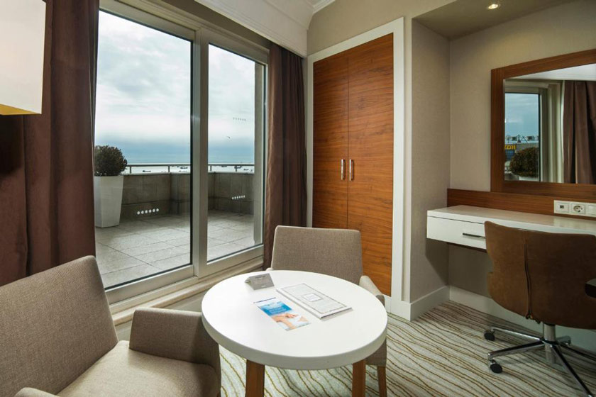 Radisson President Beyazit Istanbul - Superior Room with Balcony and Sea View