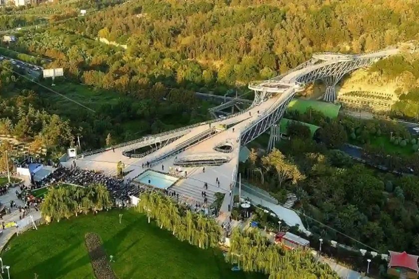 طراحی پل طبیعت. منبع عکس: وبسایت Hamshahrionline.Ir. عکاس: نامشخص