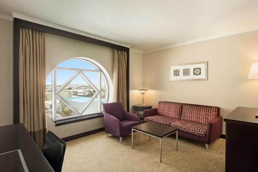 Ramada Plaza by Wyndham Dubai Deira Dibai - Junior King Suite