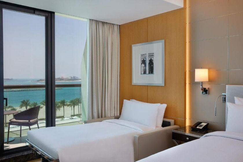 Hilton Dubai Palm Jumeirah Dubai - Family Connecting Deluxe Room