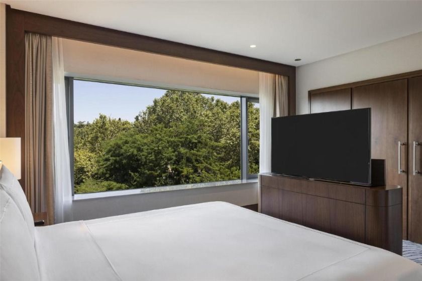 Conrad Istanbul Bosphorus Istanbul - Deluxe Suite - Lounge Access