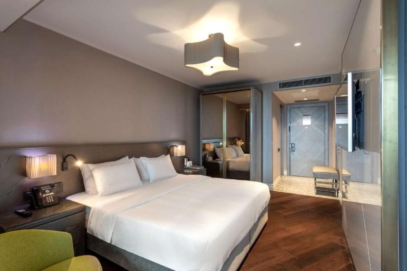 Radisson Blu Hotel Istanbul Ottomare Istanbul - Family Room with Two Connected Rooms