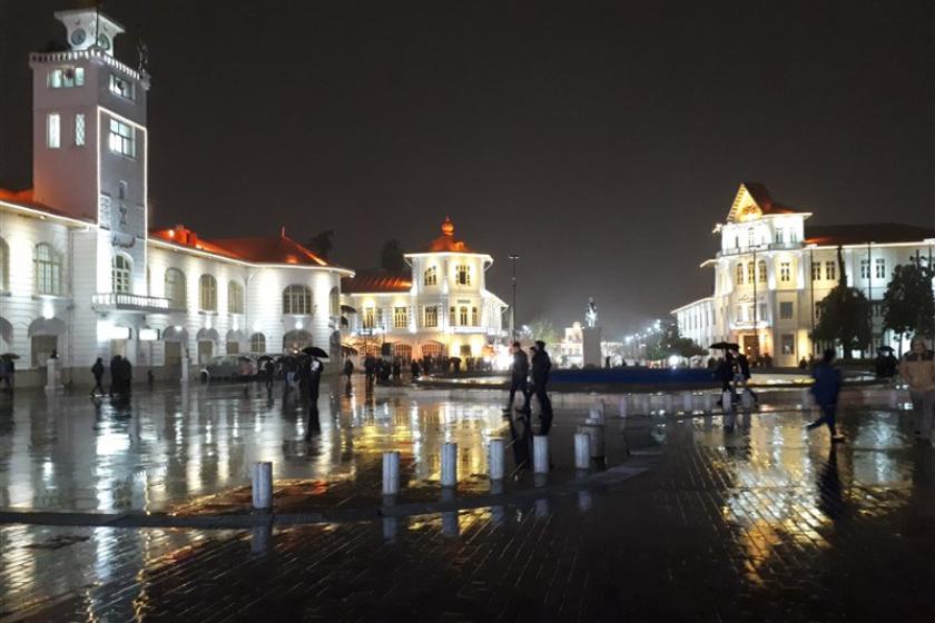 جاهای دیدنی رشت در شب