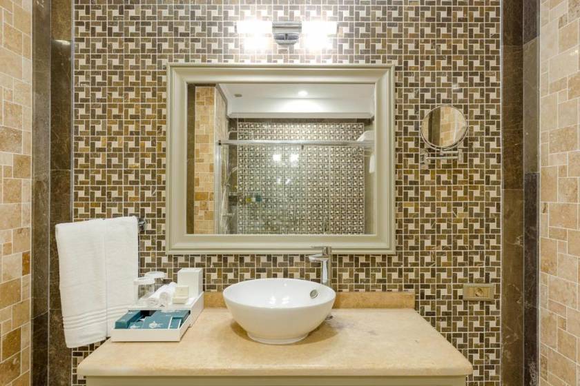 Hotel London 1889 & Casino - Suite