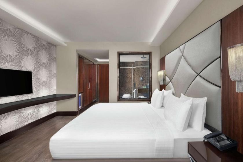 DoubleTree by Hilton Istanbul Esentepe Istanbul - King Guest Room