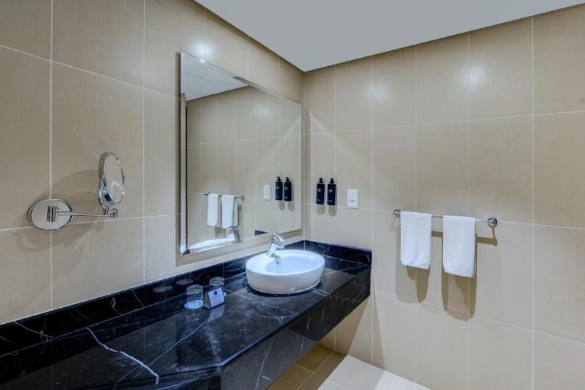 Millennium Central Downtown Dubai - Executive Room with Queen Bed