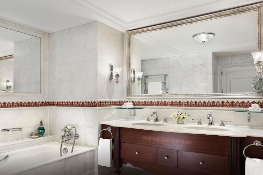 Twin Room with Partial Bosphorus View