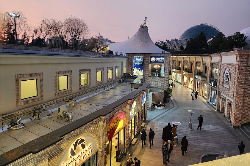 رواق مال. منبع عکس گوگل مپ. عکاس mohammad reza shahbazi