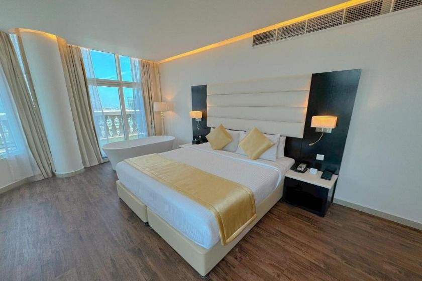 Emirates Grand Hotel Dubai - Club Suite With Burj Khalifa View