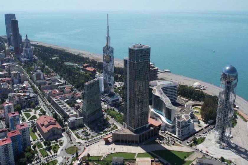 Balmaral Apart Hotel - facade