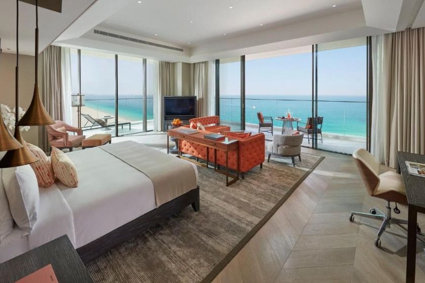 Mandarin Oriental Jumeira, Dubai - Mandarin Sea Front Suite with Club Lounge Access