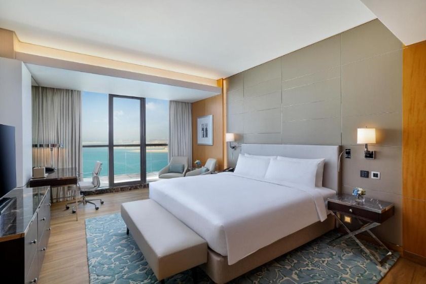 Hilton Dubai Palm Jumeirah Dubai - King Executive Suite