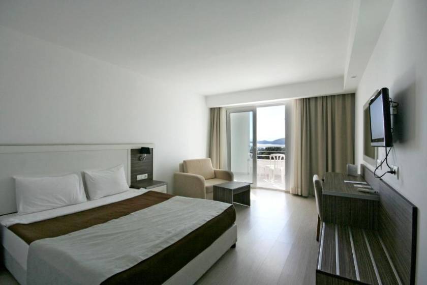 Club Shark Hotel - Economy Single Room