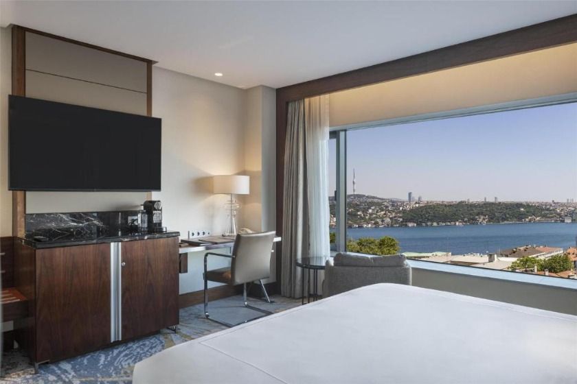 Conrad Istanbul Bosphorus Istanbul - Deluxe King Room With Bosphorus View