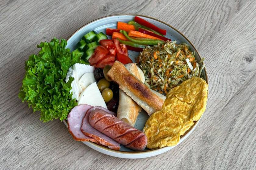 Season Suite Apart-Hotel - food and drink