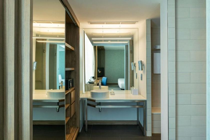 Aloft Palm Jumeirah Dubai - Aloft Family Room