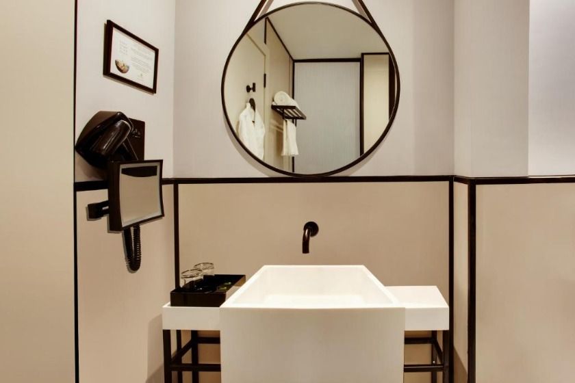 Lemon Tree Hotel, Jumeirah Dubai - 36 Hours Staycation Offer - Superior Room 