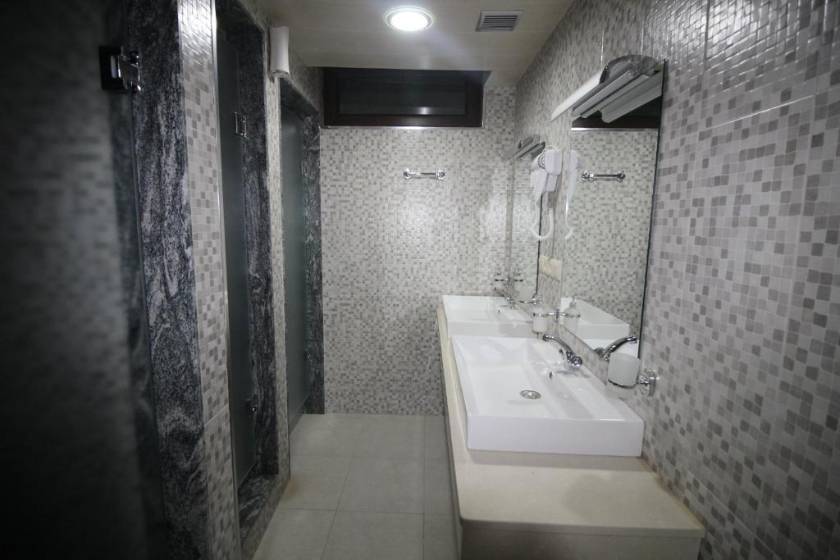 Hostel Jeal - Bunk Bed in Male Dormitory Room